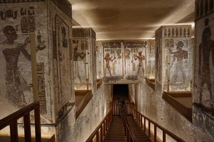Half day, to visit the Necropolis of Thebes